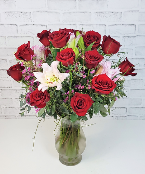 classic red roses in Houston